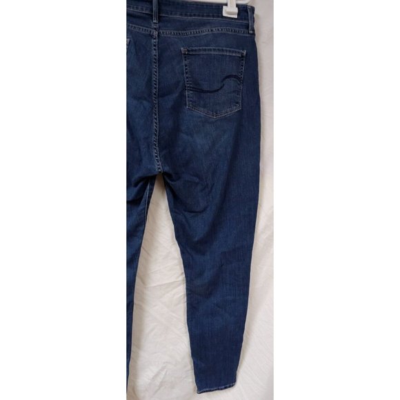 Signature Levi Strauss Womens 18 High Rise Medium Wash Skinny Denim Jeans 34X29 - Picture 10 of 12